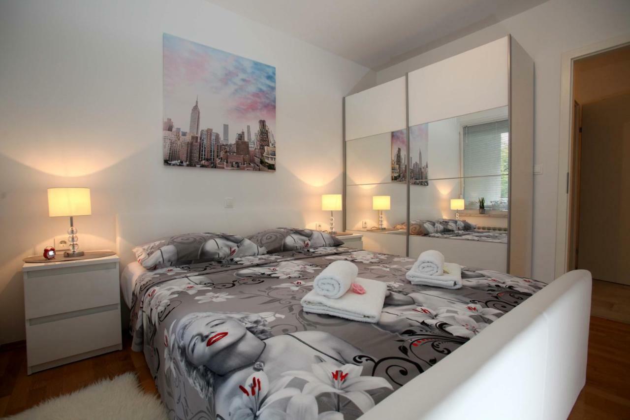 Apartment West Fiume Esterno foto